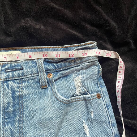 Distressed Skinny Jeans - Picture 5 of 5